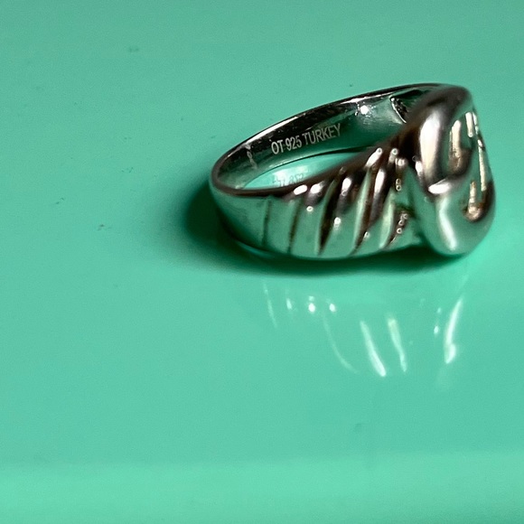 925 Sterling Silver Buckle Ring - Picture 4 of 6